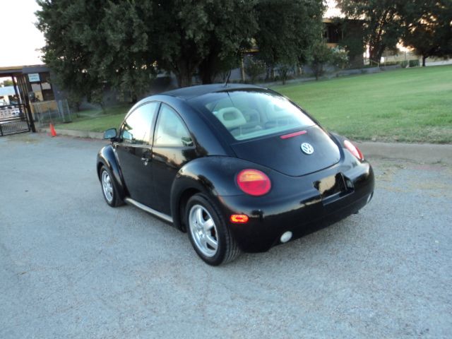 Volkswagen Beetle 1999 photo 1