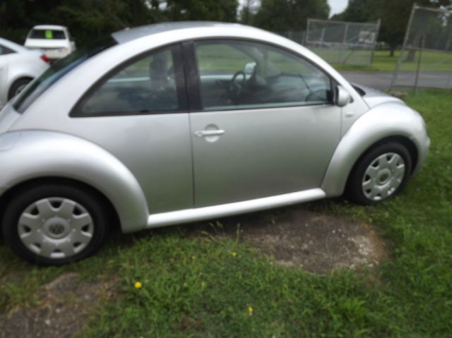 Volkswagen Beetle 2001 photo 2