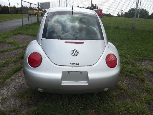 Volkswagen Beetle 2001 photo 3