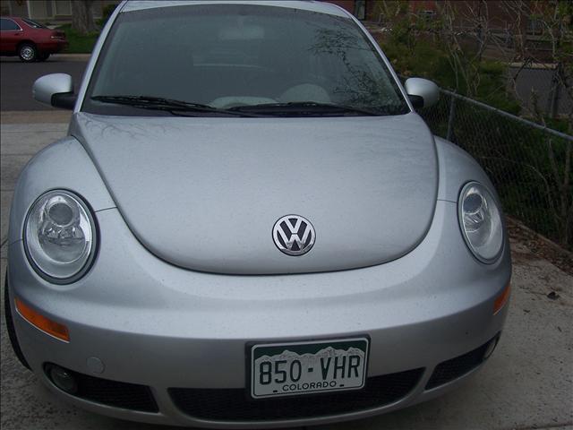 Volkswagen Beetle 2006 photo 1