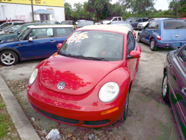 Volkswagen Beetle 2006 photo 1