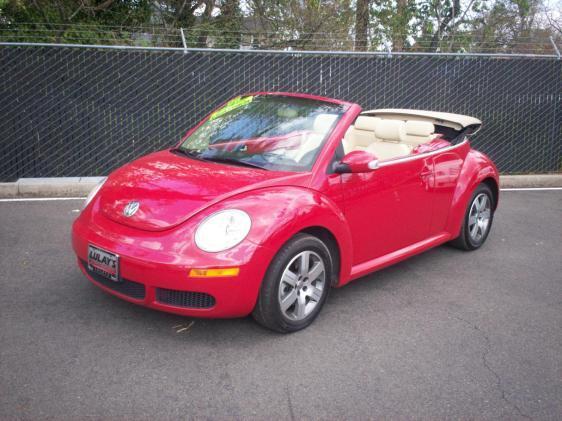 Volkswagen Beetle FWD 4dr Sport Convertible