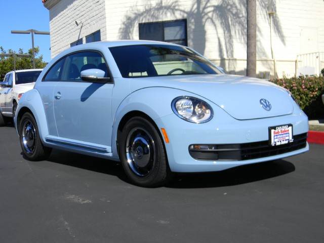 Volkswagen Beetle 2012 photo 1