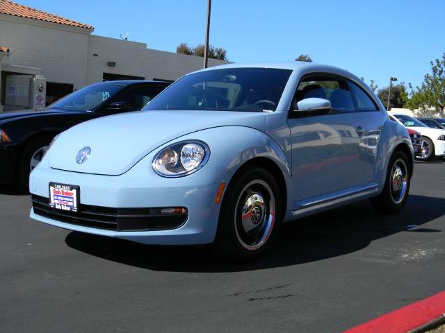 Volkswagen Beetle 2012 photo 2