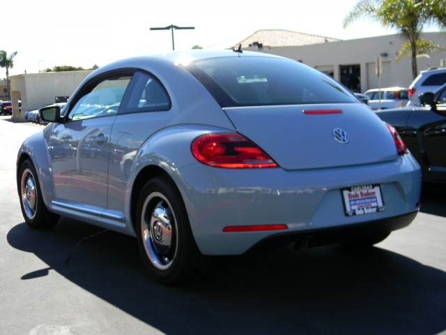 Volkswagen Beetle 2012 photo 3