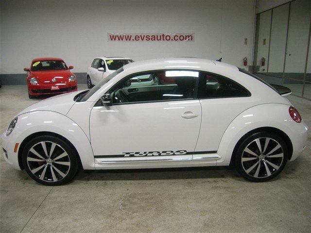 Volkswagen Beetle 2012 photo 2