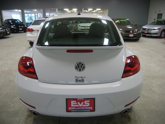 Volkswagen Beetle 2012 photo 3