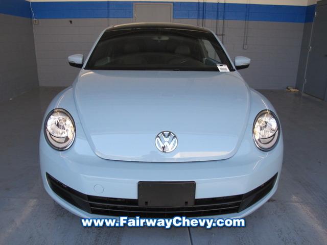 Volkswagen Beetle 2012 photo 2