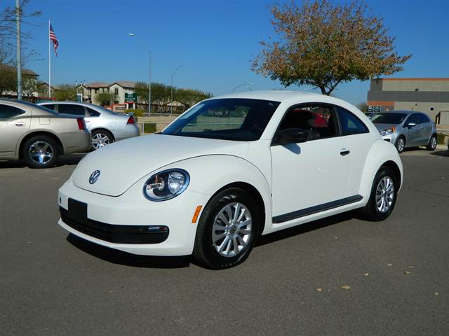 Volkswagen Beetle 2012 photo 4