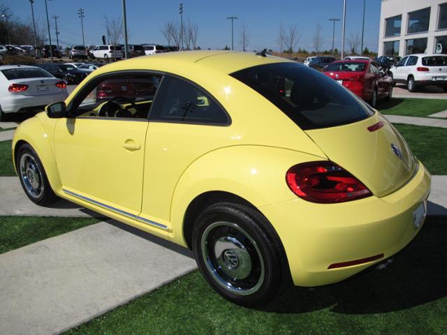 Volkswagen Beetle 2012 photo 5