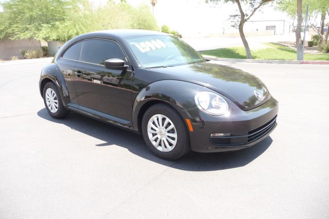 Volkswagen Beetle 2012 photo 4