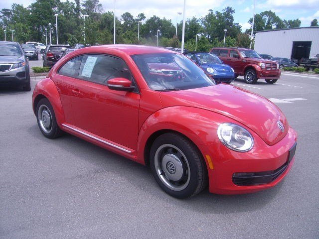 Volkswagen Beetle 2012 photo 3