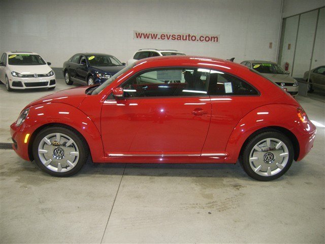 Volkswagen Beetle 2012 photo 3