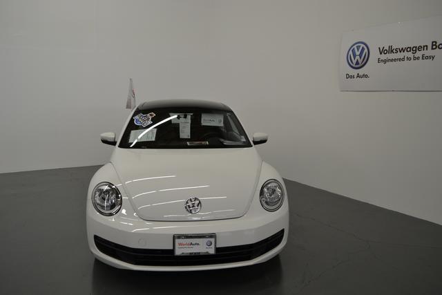 Volkswagen Beetle 2012 photo 1