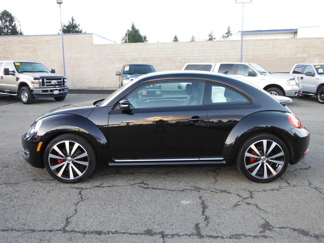 Volkswagen Beetle 2012 photo 1