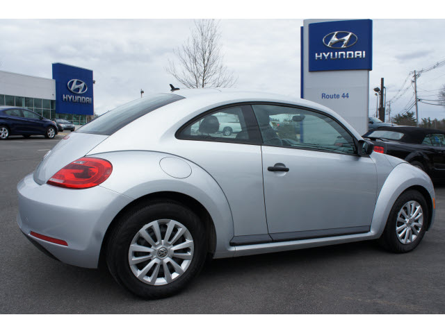 Volkswagen Beetle Base Unspecified