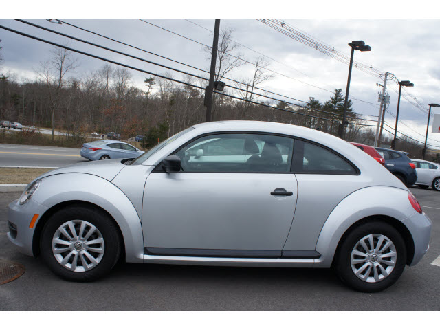 Volkswagen Beetle 2012 photo 5