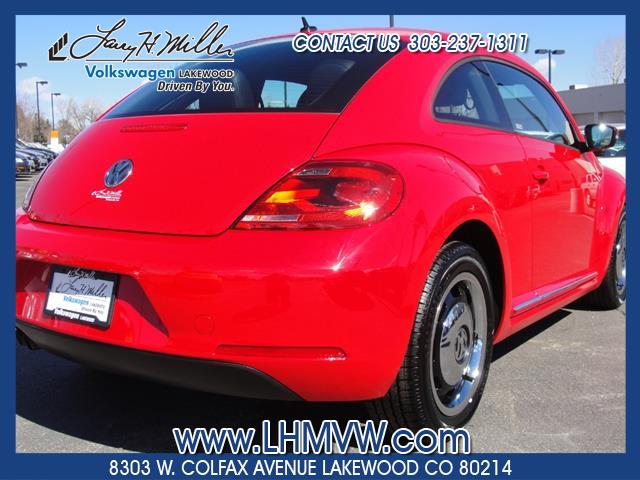 Volkswagen Beetle 2012 photo 4