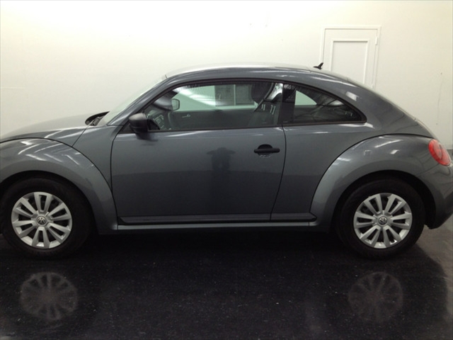 Volkswagen Beetle 2012 photo 4