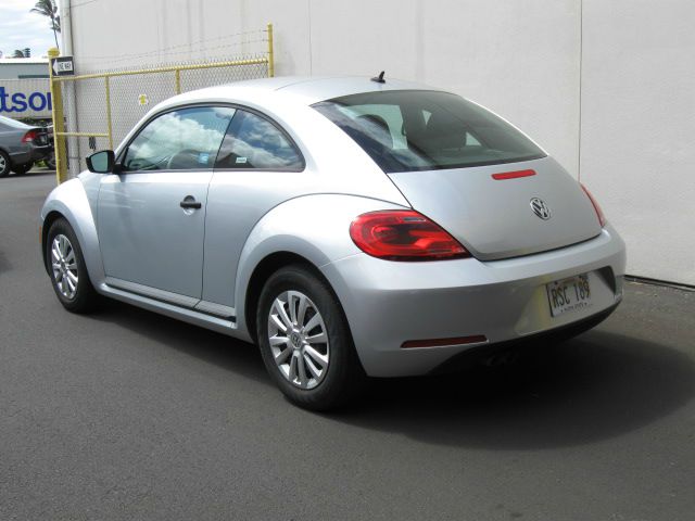 Volkswagen Beetle 4X4 Crew Cab Super Duty Lariat Hatchback