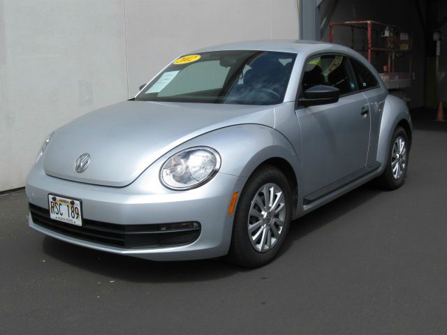 Volkswagen Beetle 2012 photo 1