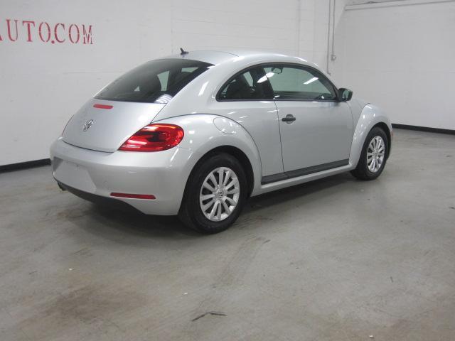 Volkswagen Beetle 2012 photo 6