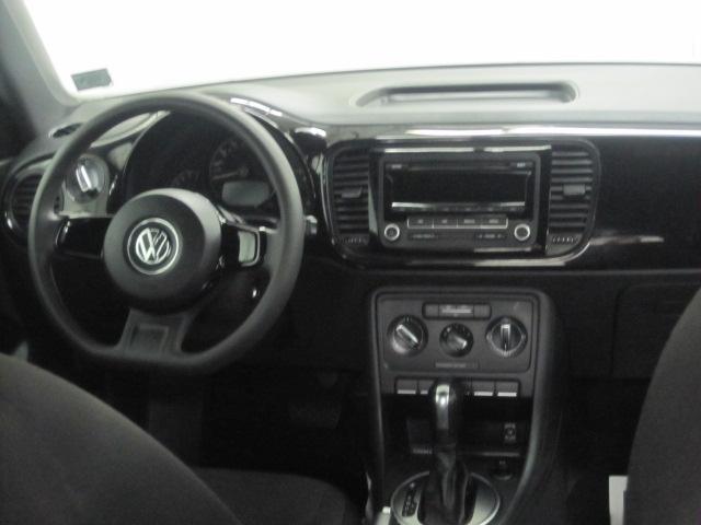Volkswagen Beetle 2012 photo 7