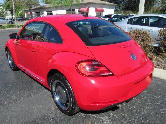 Volkswagen Beetle 2012 photo 1