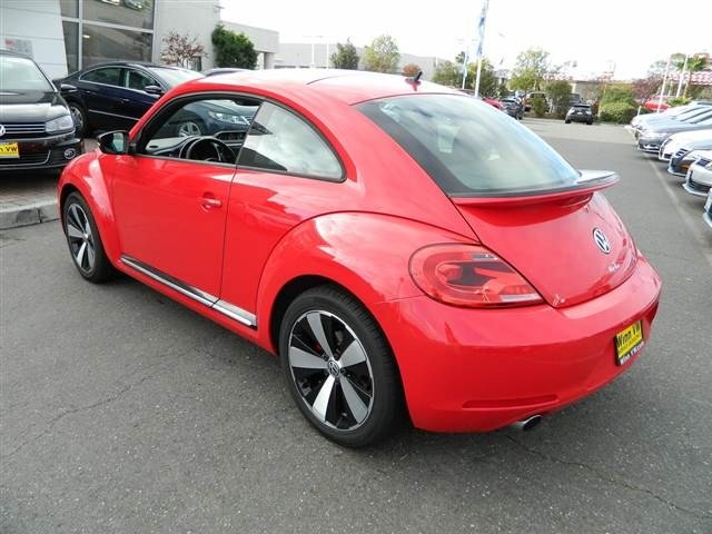 Volkswagen Beetle 2012 photo 2