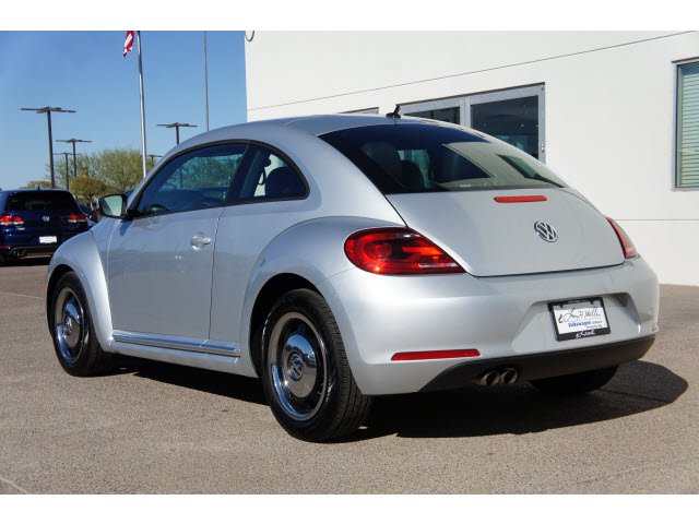 Volkswagen Beetle 2012 photo 4