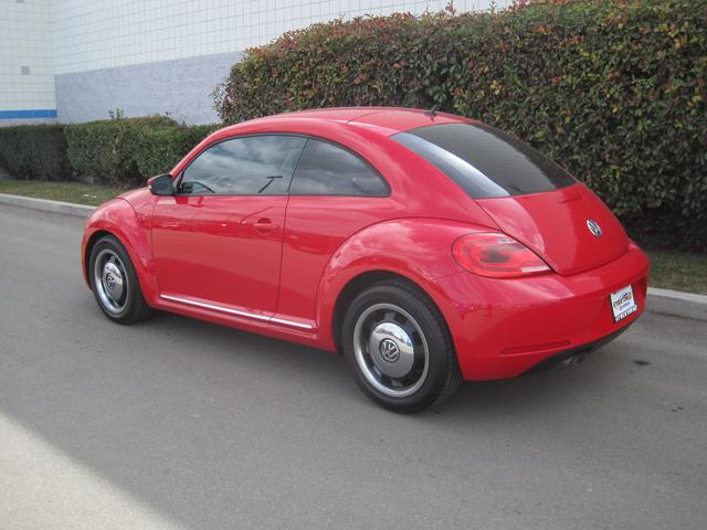 Volkswagen Beetle 2012 photo 2