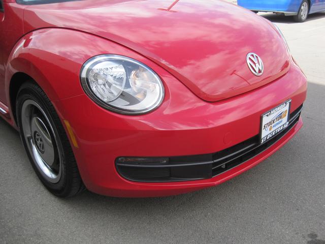 Volkswagen Beetle 2012 photo 5