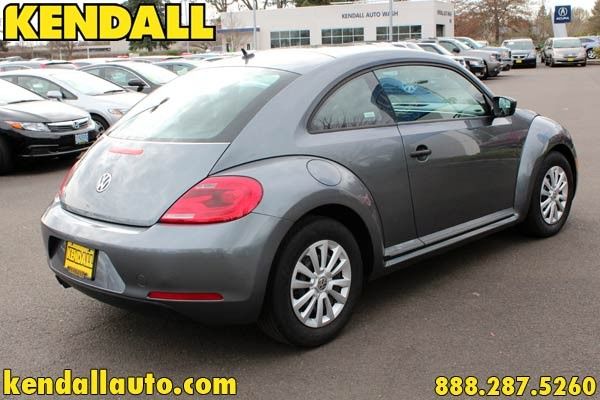 Volkswagen Beetle 2012 photo 1