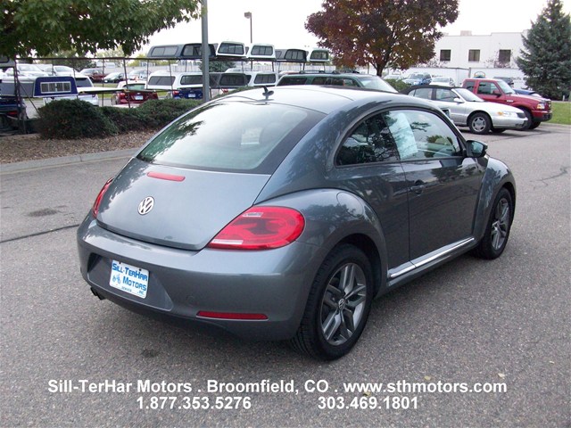 Volkswagen Beetle 2012 photo 4