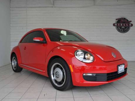 Volkswagen Beetle 2012 photo 1