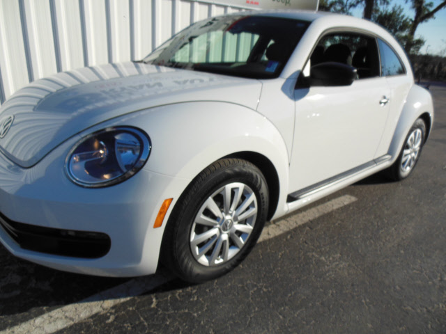 Volkswagen Beetle 2012 photo 3