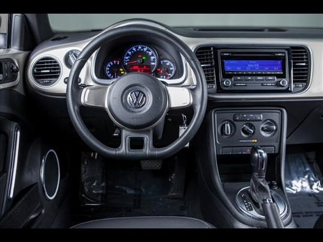 Volkswagen Beetle 2012 photo 5