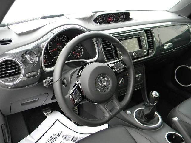 Volkswagen Beetle 2012 photo 4