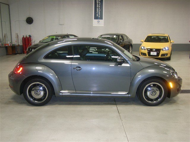 Volkswagen Beetle 2012 photo 3