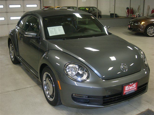 Volkswagen Beetle 2012 photo 4