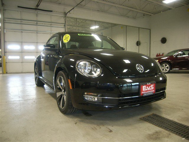 Volkswagen Beetle 2012 photo 2