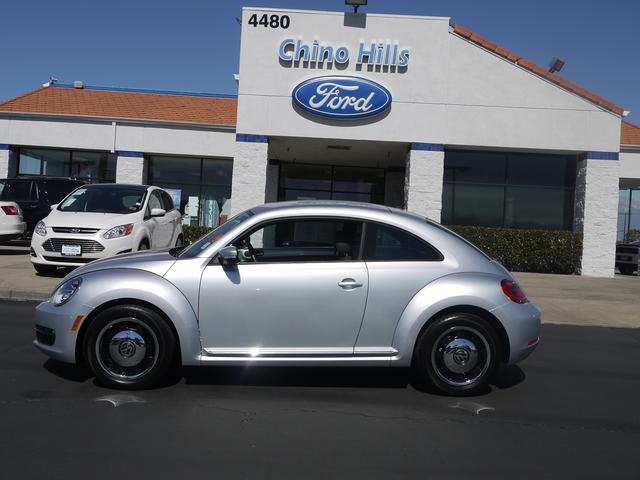 Volkswagen Beetle 2012 photo 3