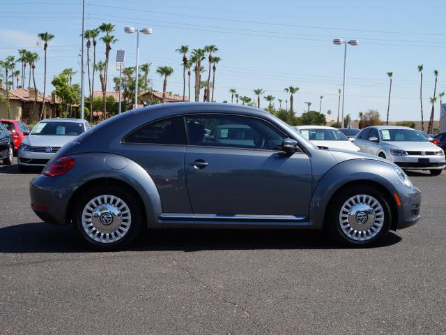 Volkswagen Beetle 2013 photo 2