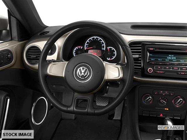 Volkswagen Beetle 2013 photo 1