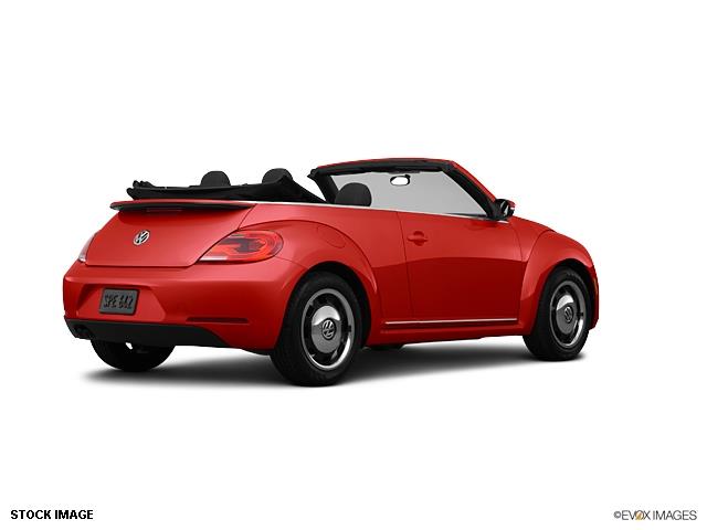 Volkswagen Beetle 2013 photo 1