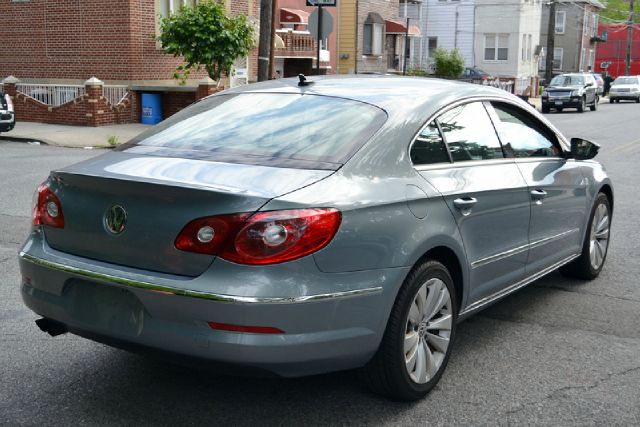 Volkswagen CC 2009 photo 12