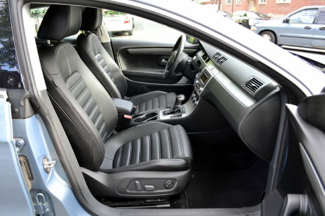 Volkswagen CC 2009 photo 15