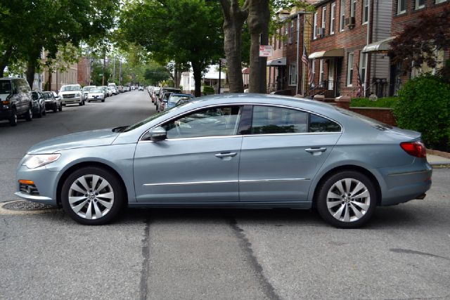 Volkswagen CC 2009 photo 9