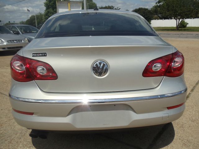 Volkswagen CC 2009 photo 9