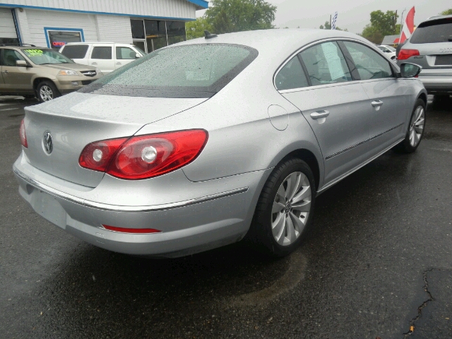 Volkswagen CC 2009 photo 1